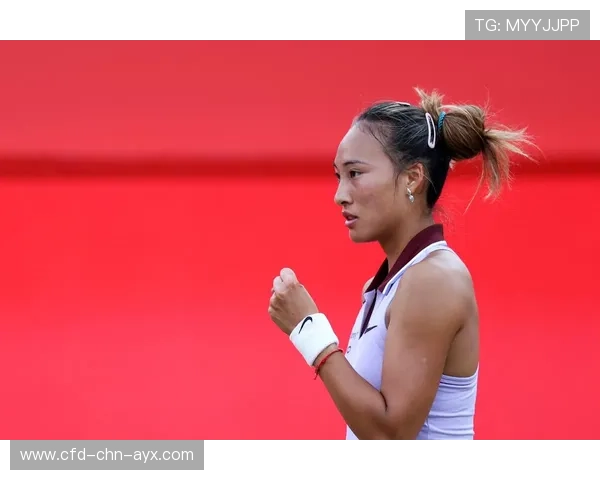 网球女王怒吼场边粉丝，被罚分仍夺冠